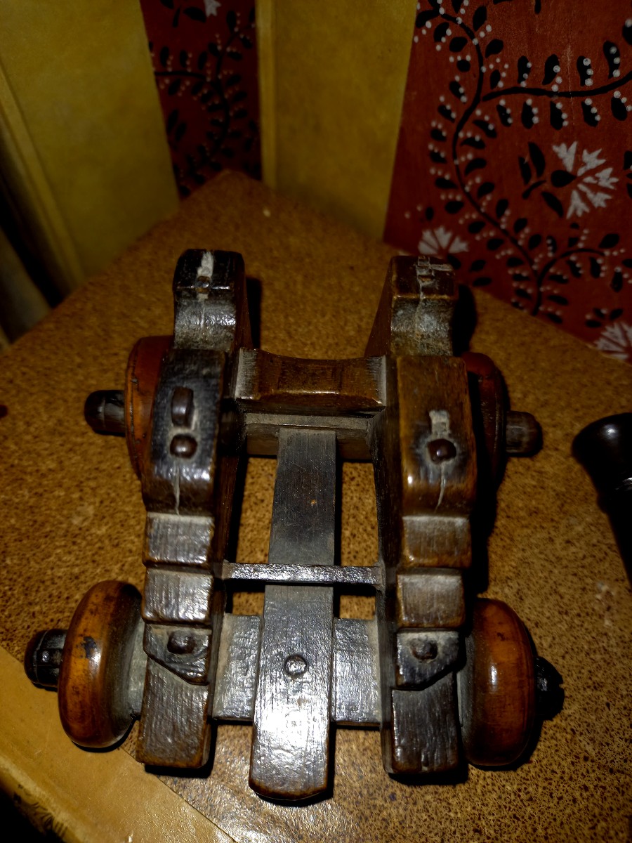 Late 17th Or Early 19th Century.  Miniature Marine Gun Complete With Carriage.-photo-2