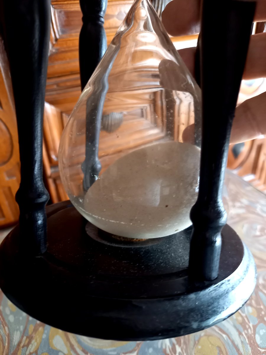 Marine Hourglass-photo-1
