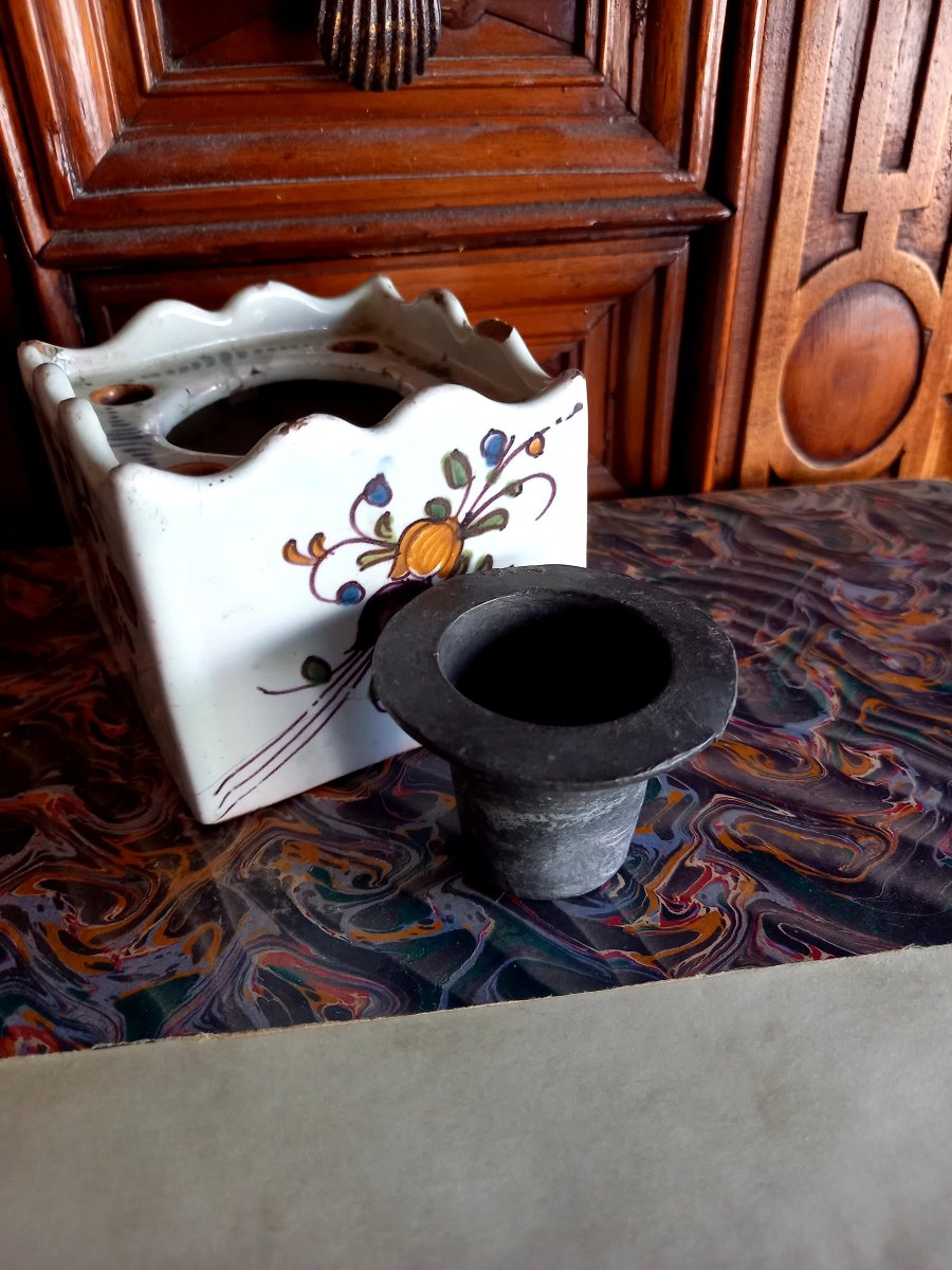 18th-century Earthenware Inkwell.  With Its Pewter Ink Cup -photo-4