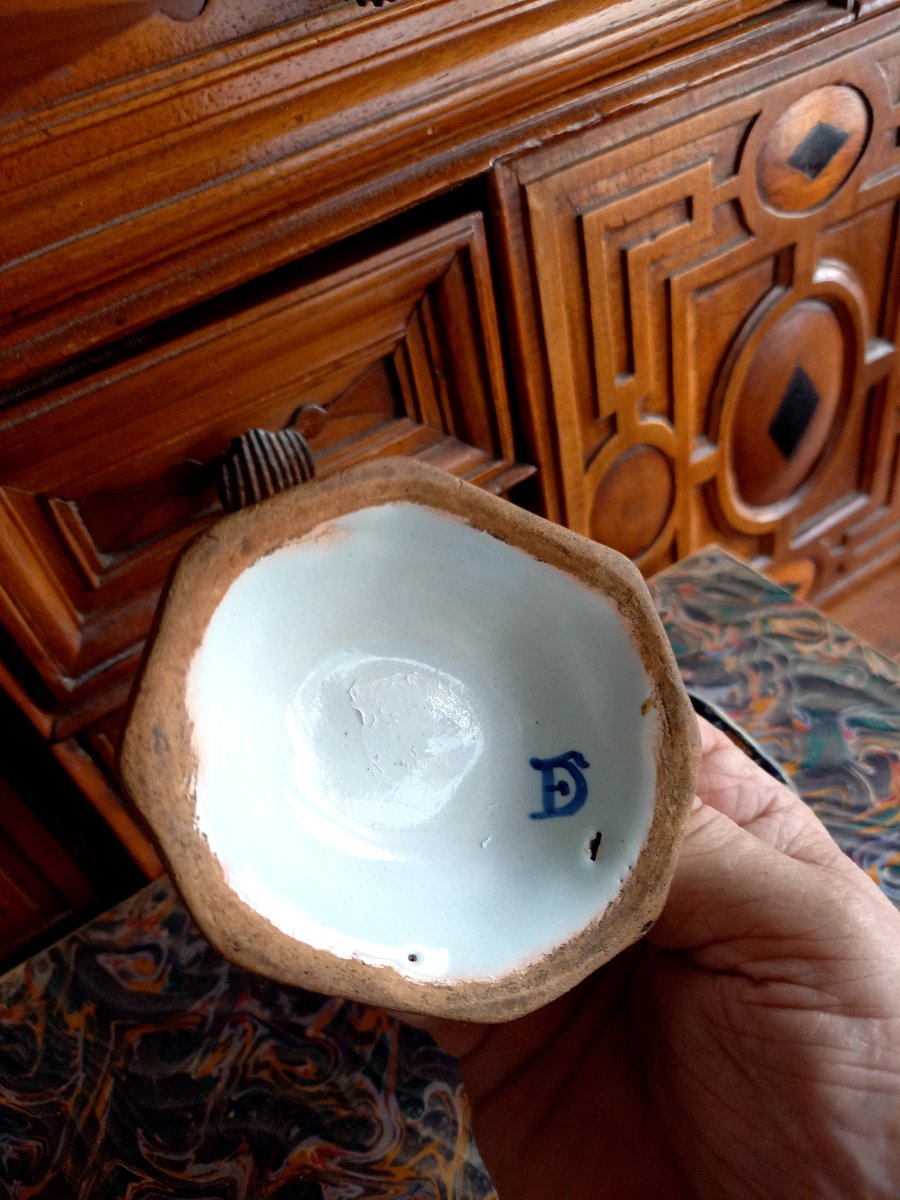 Rouen Faience, Early 18th Century.  A Set Of Two  Salt Cellars-photo-4