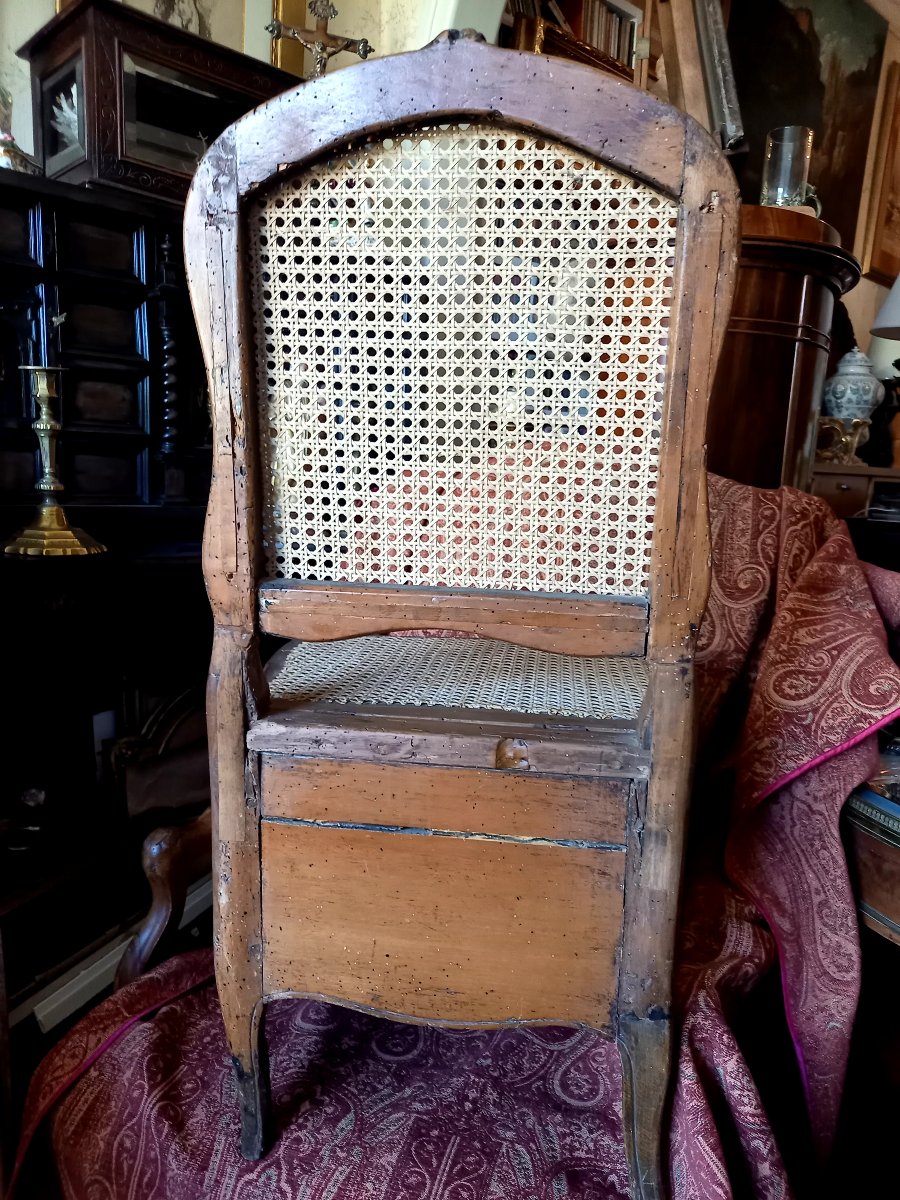 XVIIIE siècle. Chaise de commodité Louis XV-photo-3