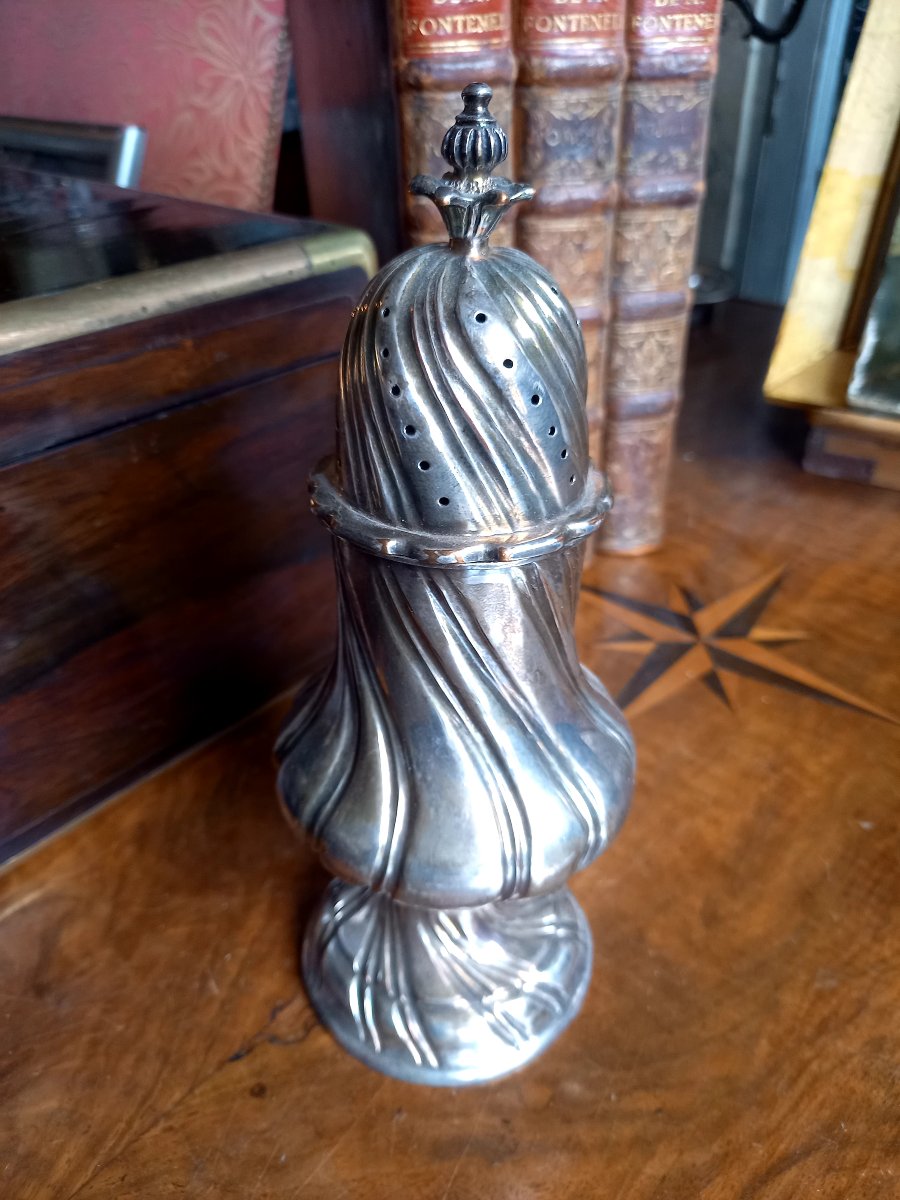 Silver-plated Metal Shaker In The 18th-century Style 
