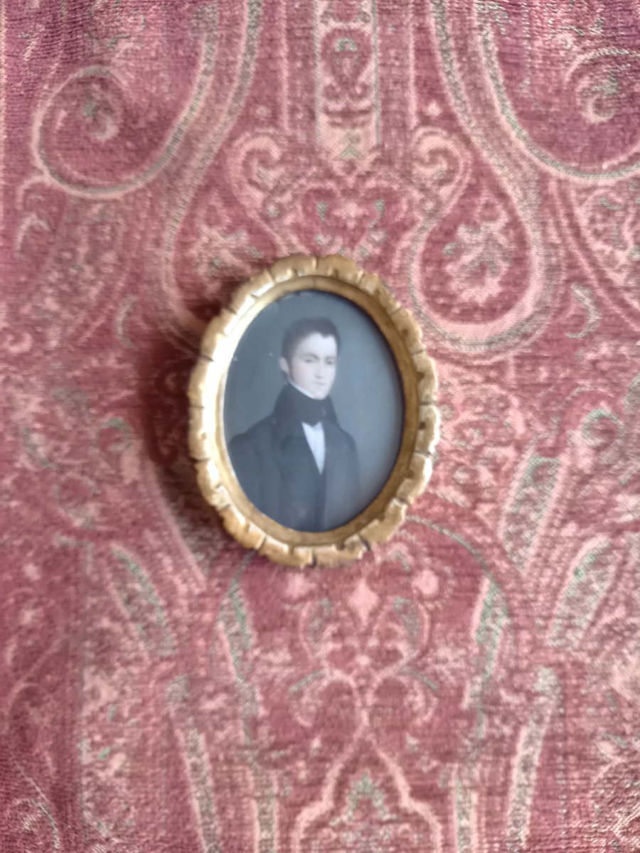Circa 1830. Miniature Portrait Of A Young Man -photo-3