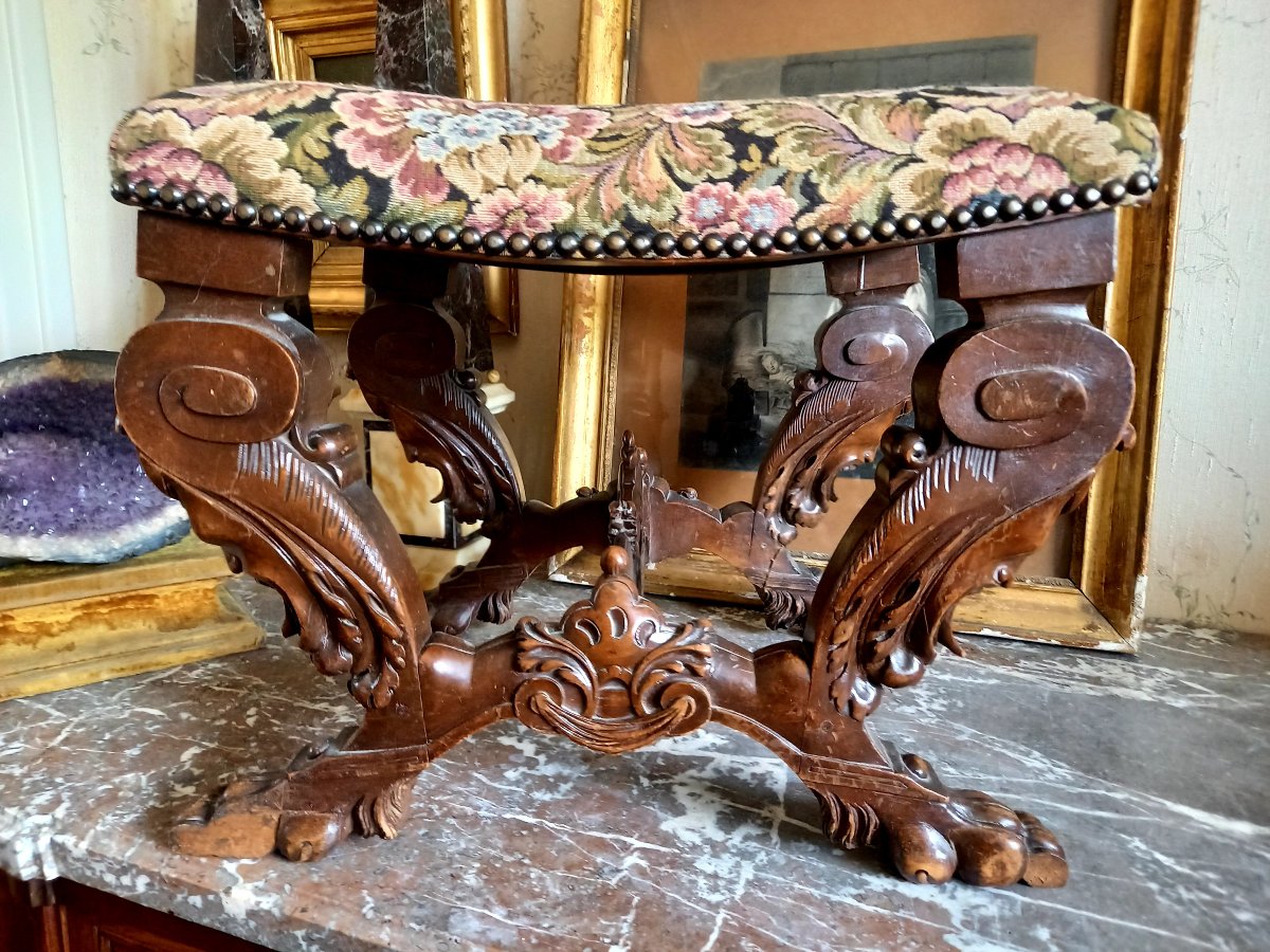 Repose pieds de style renaissance époque Napoléon III 
