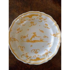 18th Century Plate In The Taste Of Moustier 