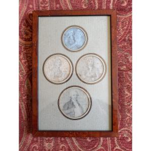 Vers 1790 : Une Famille , Réunion De Portraits En Miniature 