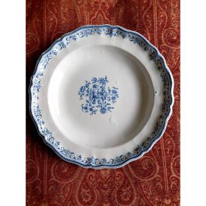 Plat en faïence du midi XVIIIE 