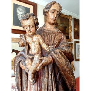 Vierge à l'enfant début XVIIIE en bois sculpté 