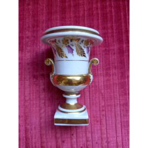 Paris Porcelain, Circa 1830. Miniature Medicis Vase
