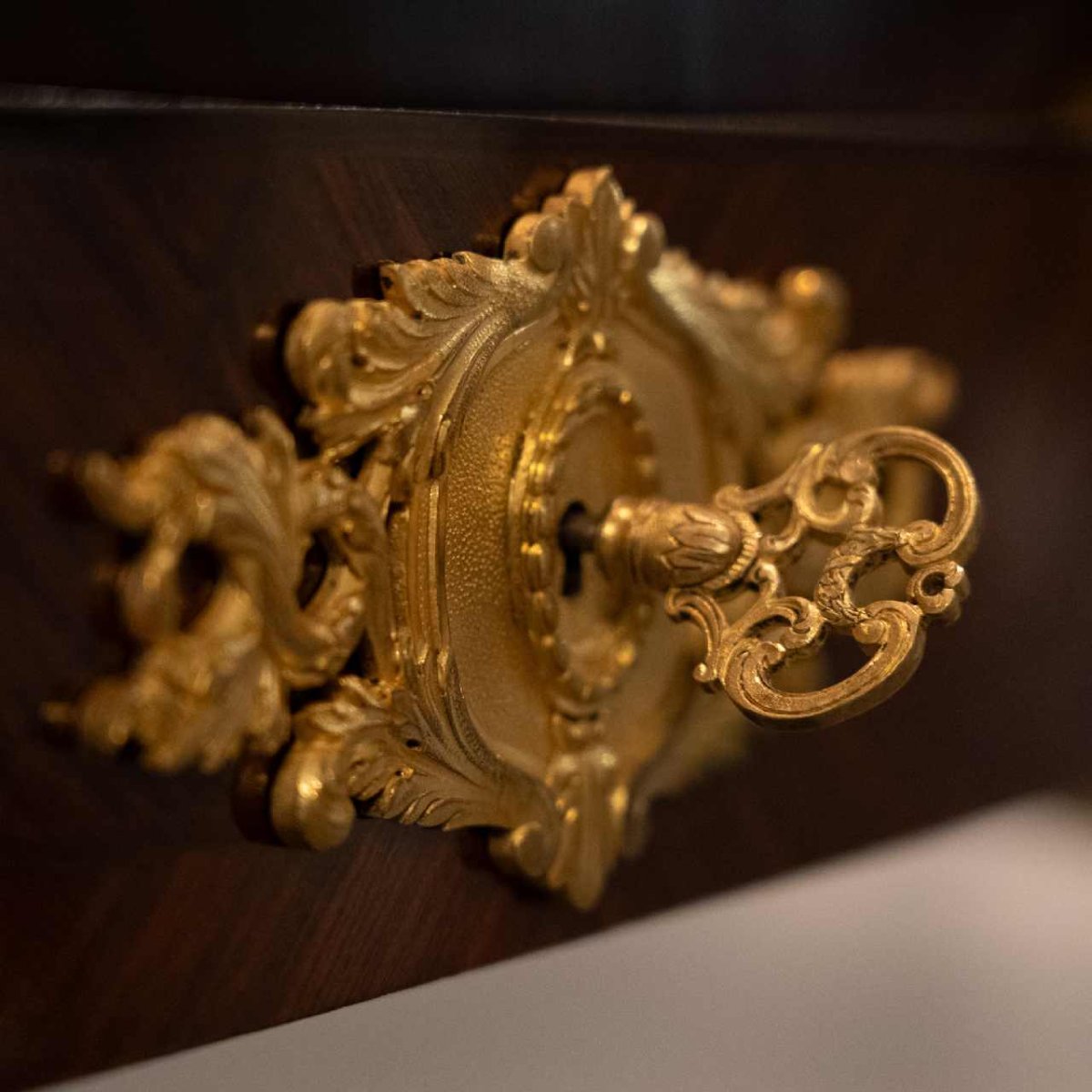  Bureau Louis XV de Paul Sormani en palissandre, circa 1867-photo-1