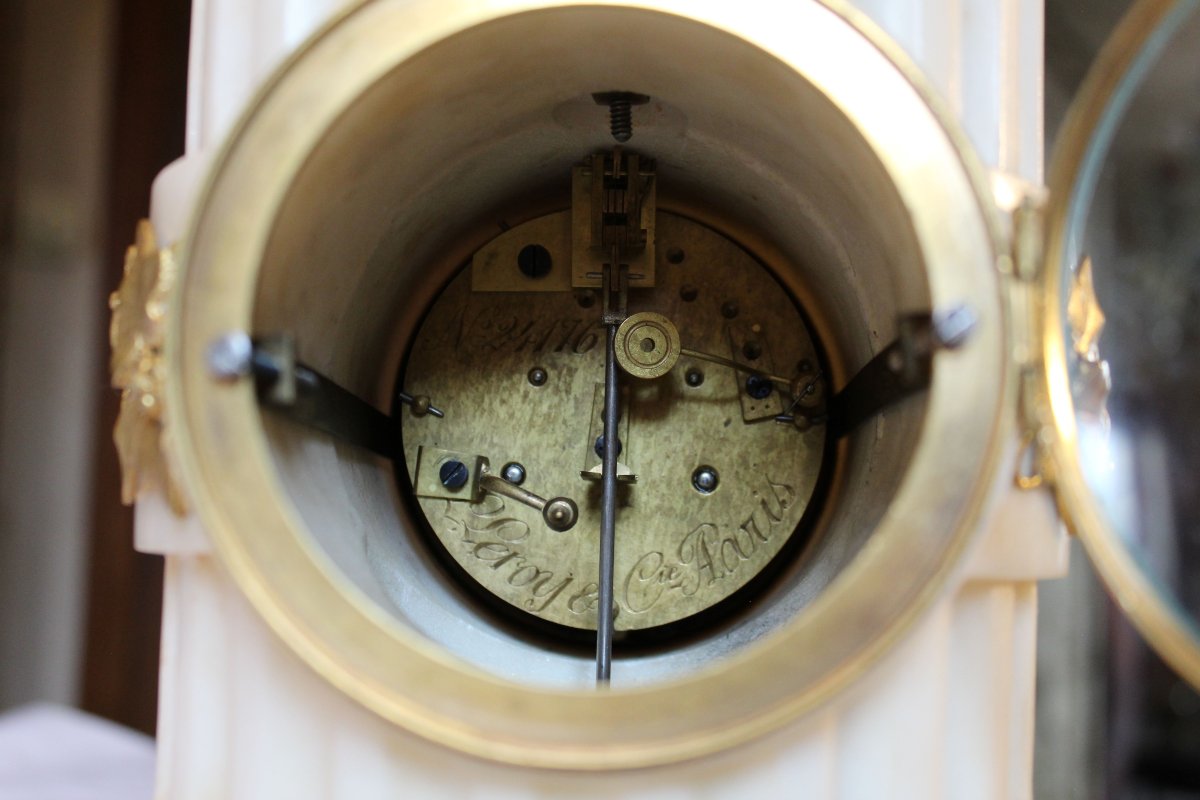Pendule  ornée d'un Amour en bronze doré signé CARLIER-photo-6