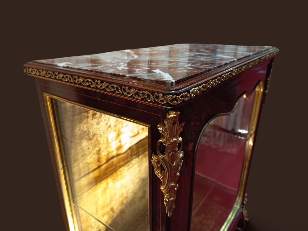 Louis XV Display Cabinet, Late 19th Century, With Rosewood Marquetry -photo-4