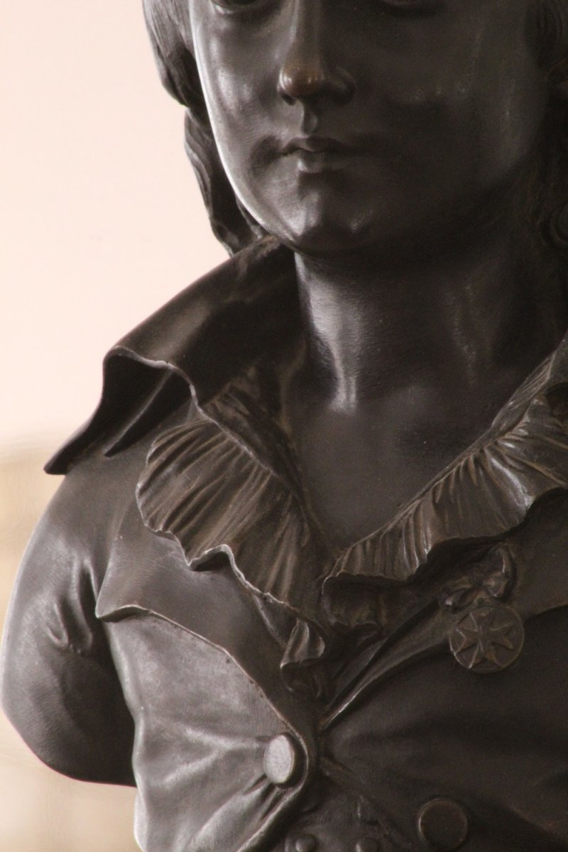 Clock Borne With Bust Of Louis XVII-photo-4