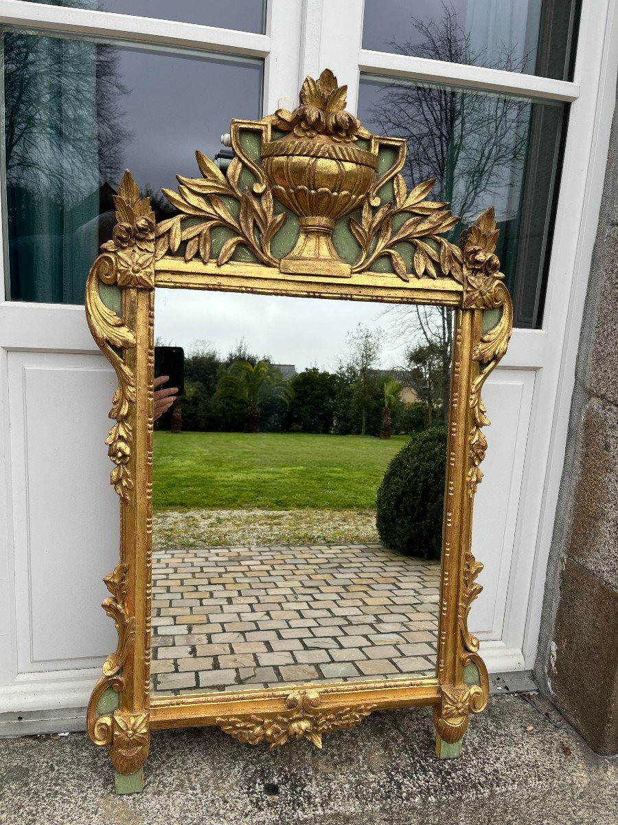 Louis XVI Period Mirror In Gilded Wood