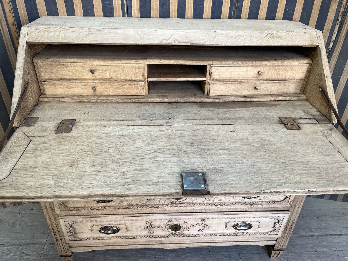 Louis XVI Period Liège Sloping Desk In Natural Oak-photo-5