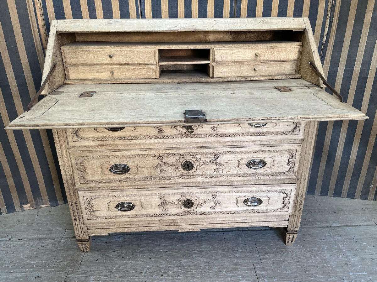 Louis XVI Period Liège Sloping Desk In Natural Oak-photo-6