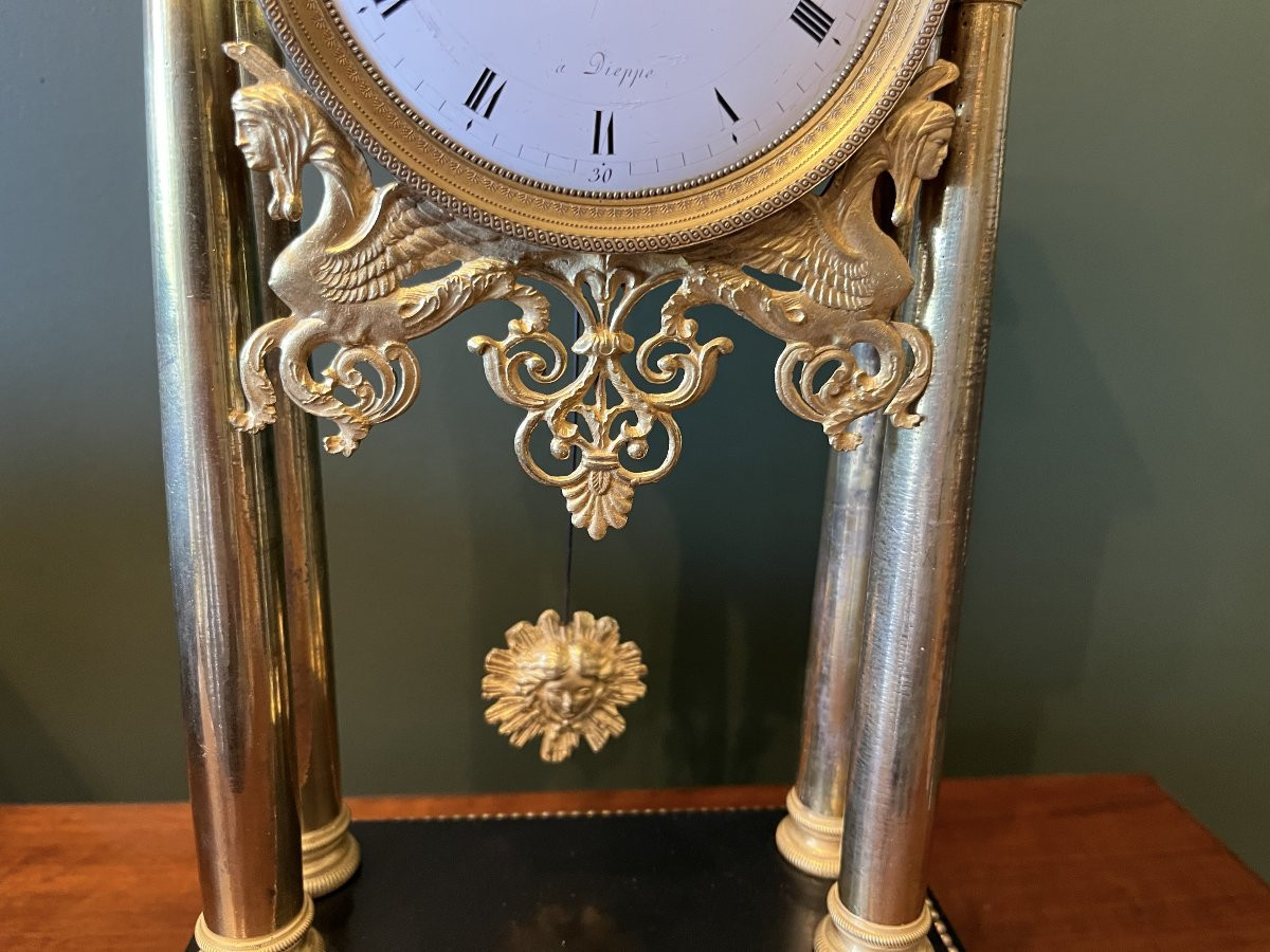 Directoire Period Clock In Black Marble And Gilt Bronze-photo-1