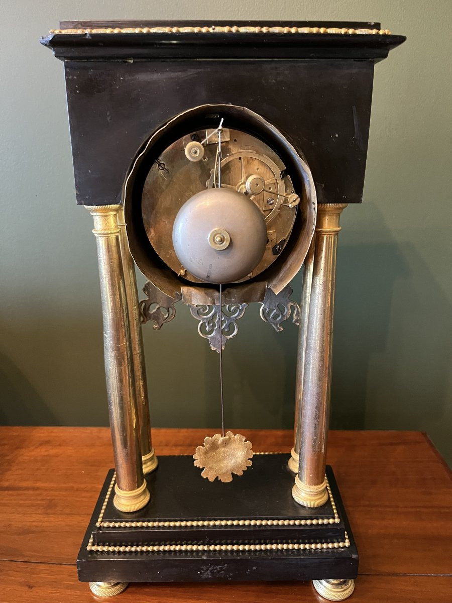 Directoire Period Clock In Black Marble And Gilt Bronze-photo-3