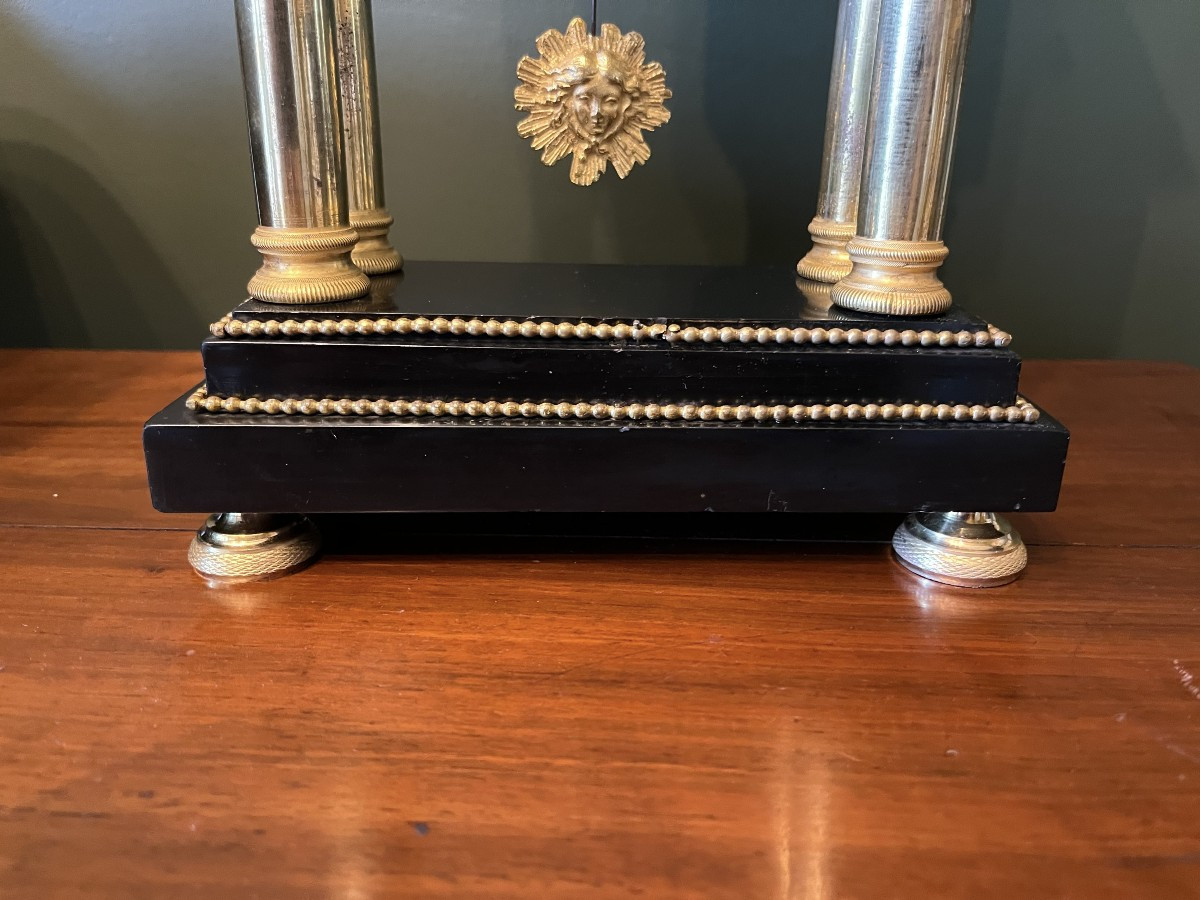Directoire Period Clock In Black Marble And Gilt Bronze-photo-7