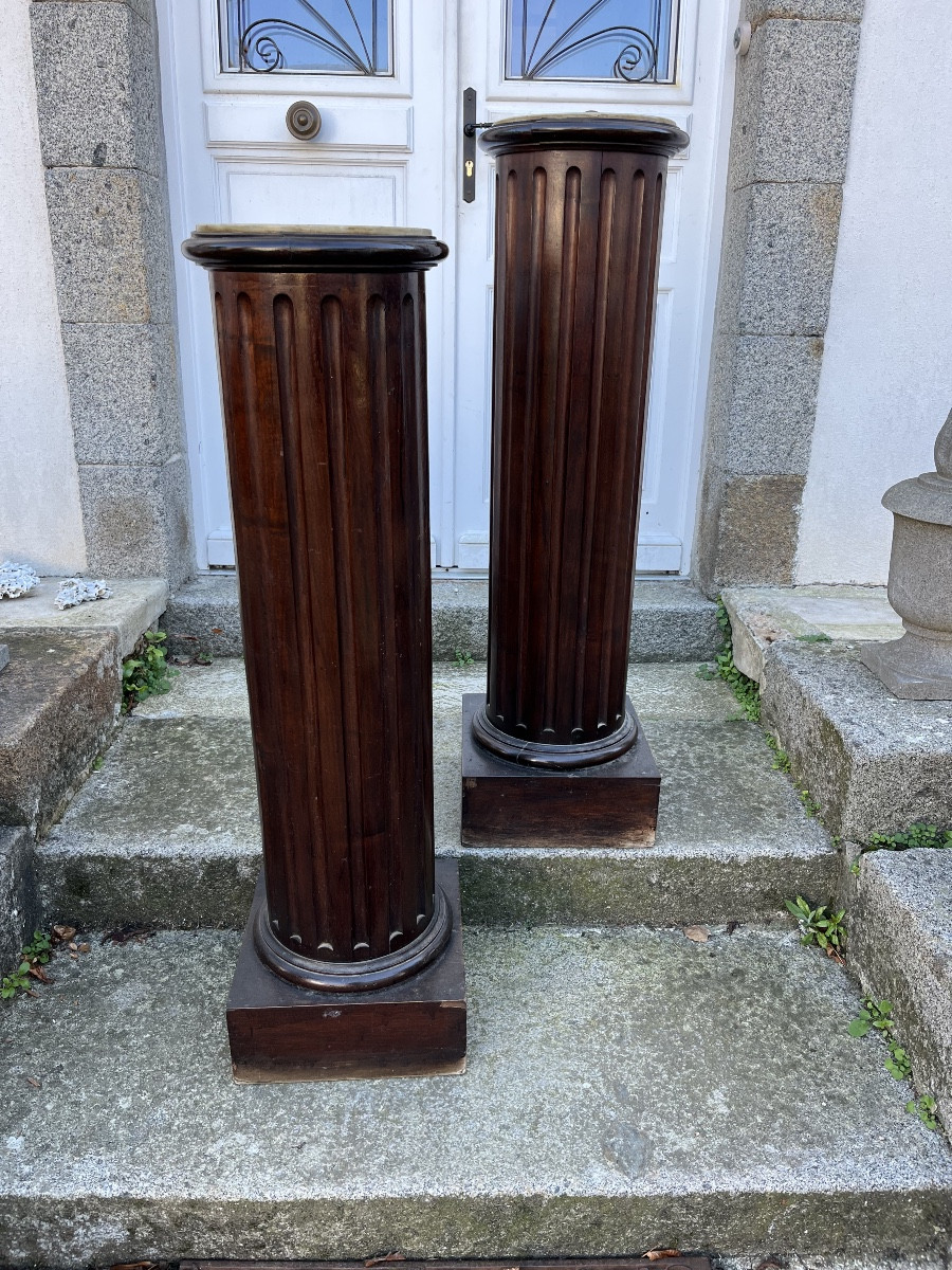 Paire de colonnes cannelées de style Louis XVI 