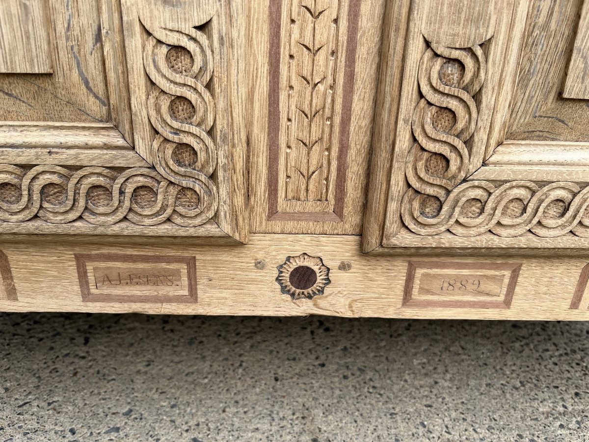 Petit buffet de style Louis XVI en chêne naturel -photo-4