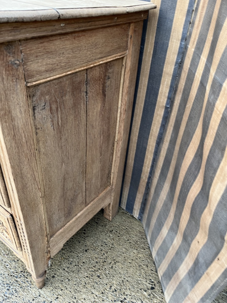 Louis XVI Period Liège Commode In Natural Oak -photo-3