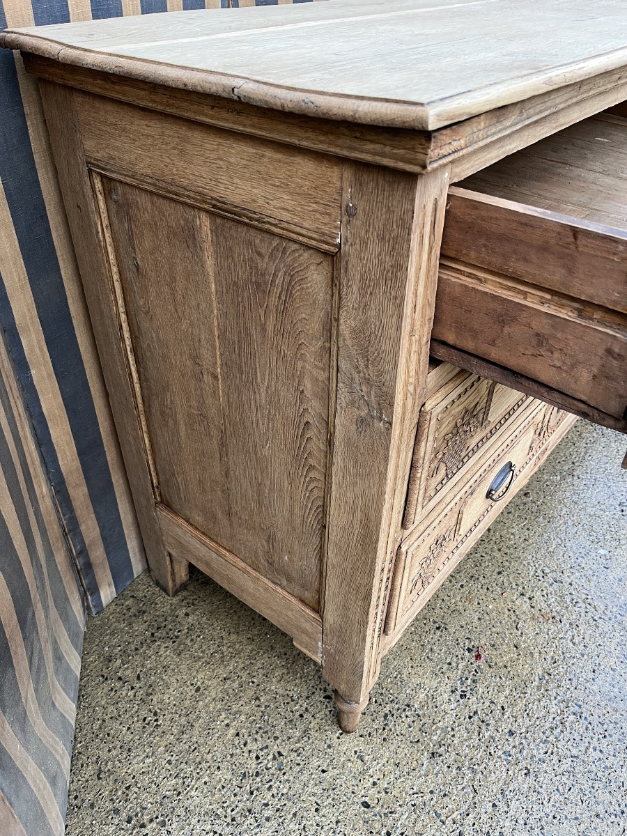 Louis XVI Period Liège Commode In Natural Oak -photo-6