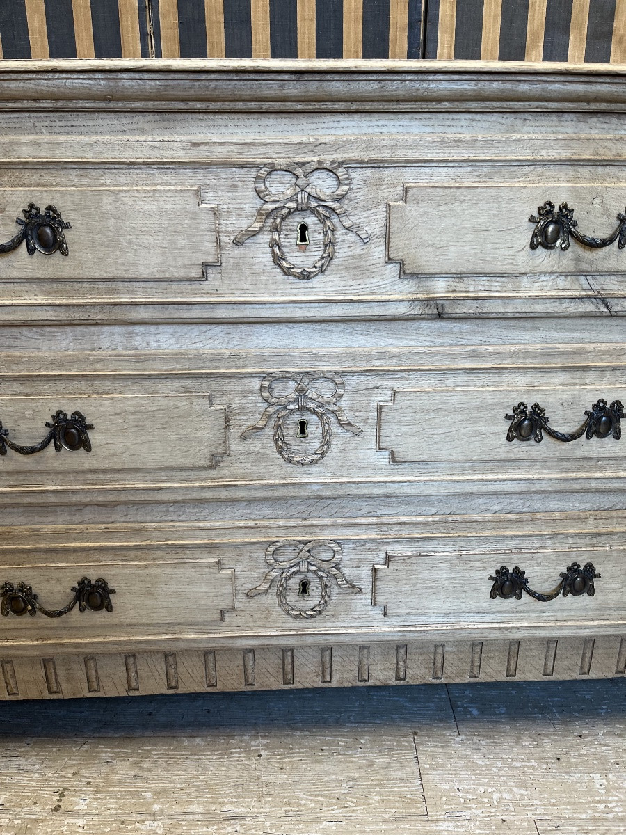 Grande  Commode Liégeoise d’époque Louis XVI en chêne naturel -photo-3