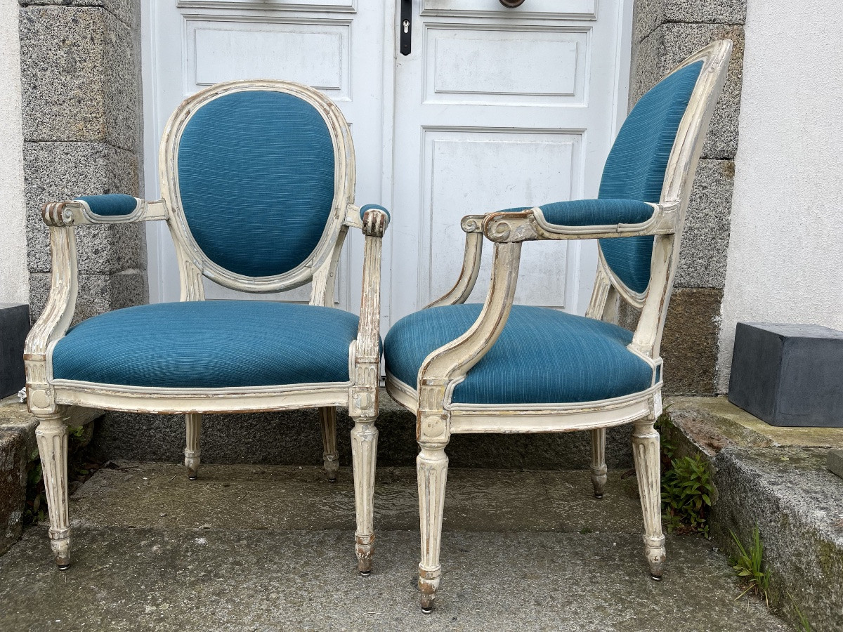 Suite Of Six Louis XVI Period Cabriolets In Relacquered Beechwood-photo-4