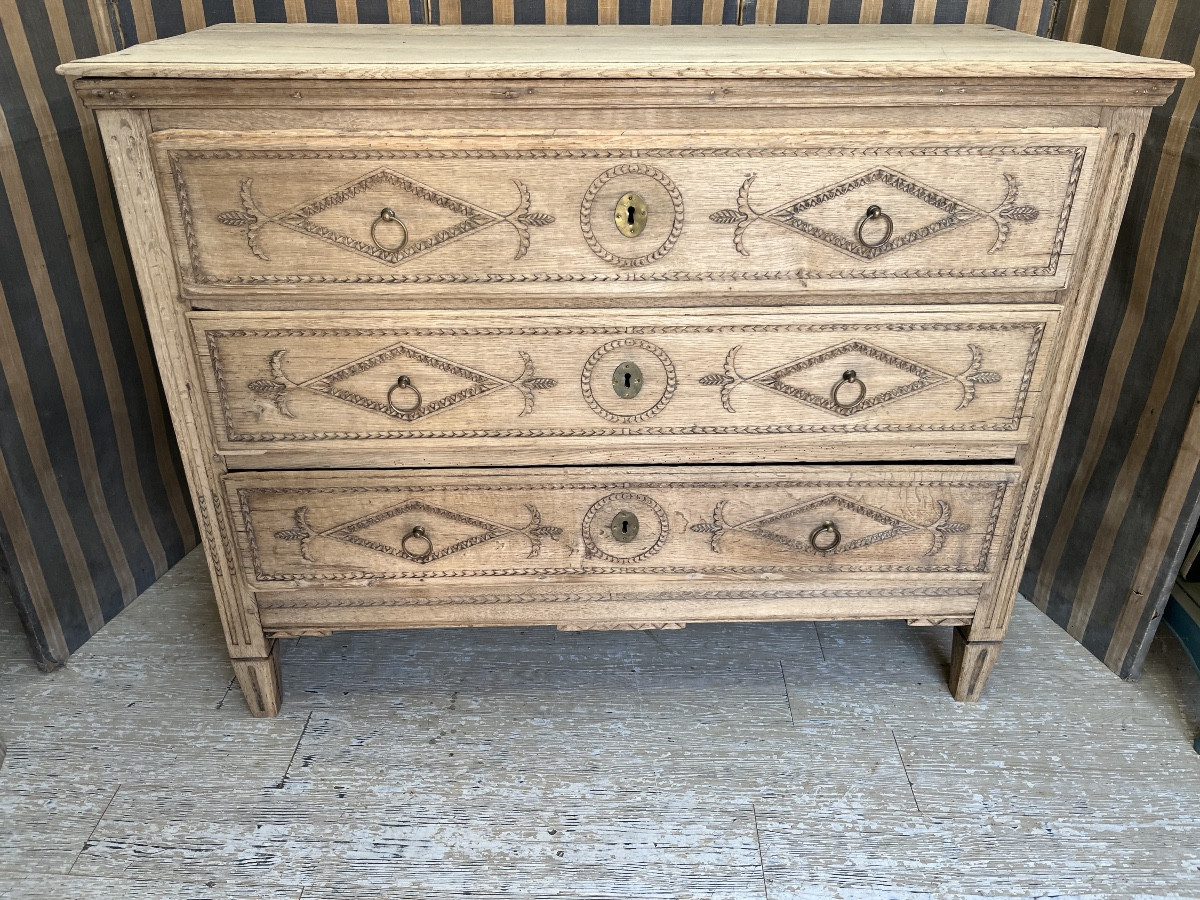 Commode Liégeoise d’époque Louis XVI en chêne naturel 
