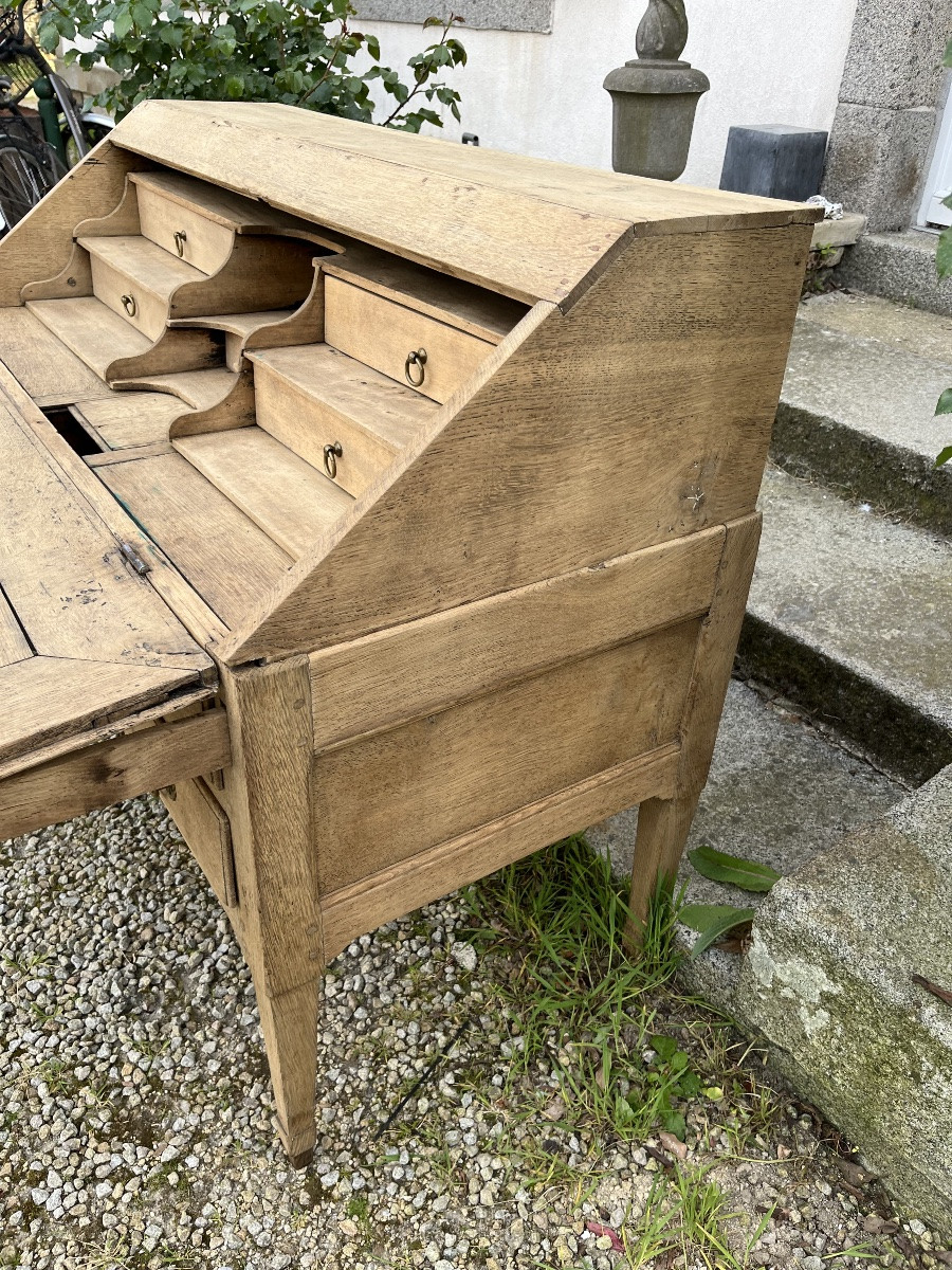 Louis XVI Period Sloping Desk In Natural Oak-photo-2