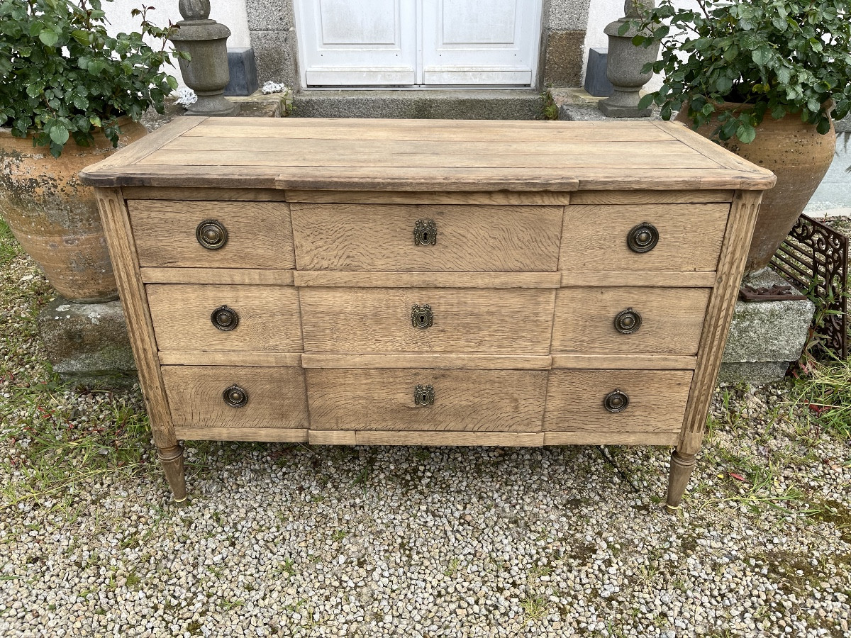 Commode d’époque Louis XVI en chêne naturel 