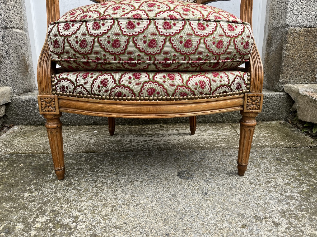 Louis XVI Period Convertible-photo-4