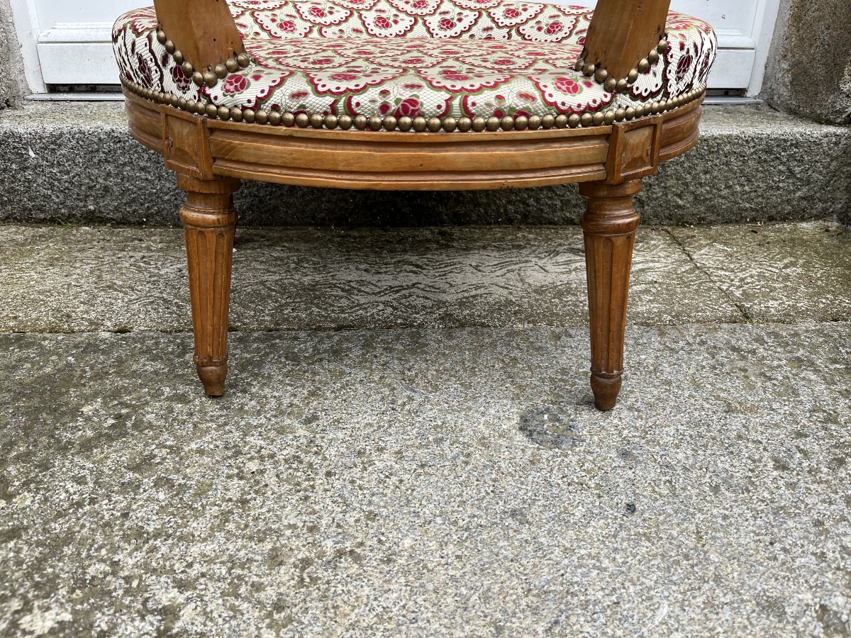 Louis XVI Period Convertible-photo-8