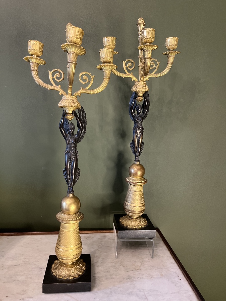 Paire de Candélabres d’époque Restauration à double patine 