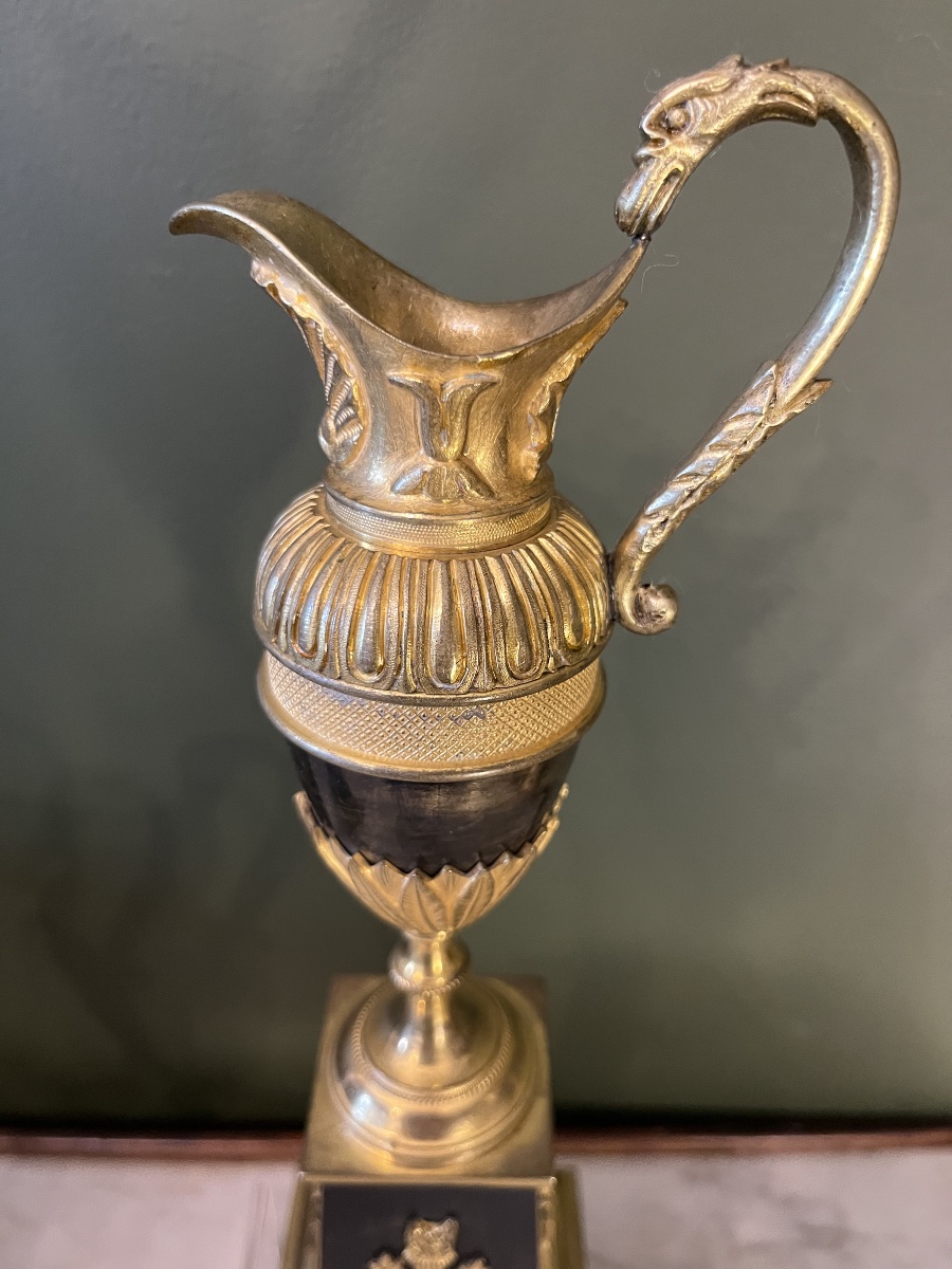 Paire d’ aiguières d’époque Empire en bronze à double patine -photo-4