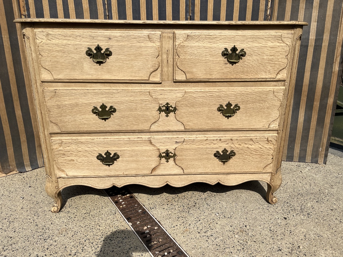 Early 19th-century Louis XV Chest Of Drawers In Natural Oak -photo-4