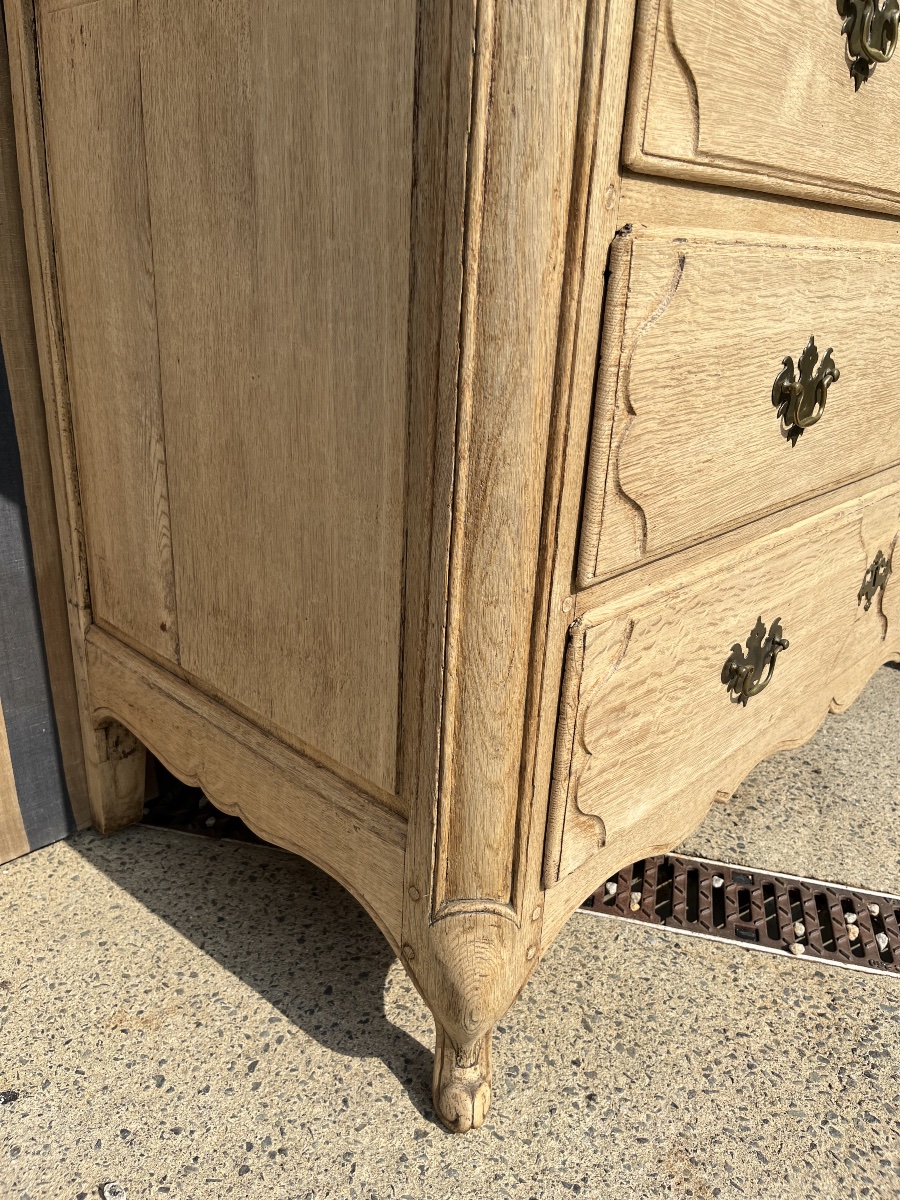 Early 19th-century Louis XV Chest Of Drawers In Natural Oak -photo-3