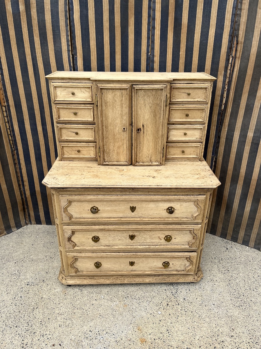Originale Commode formant Cabinet du début du XIXe
