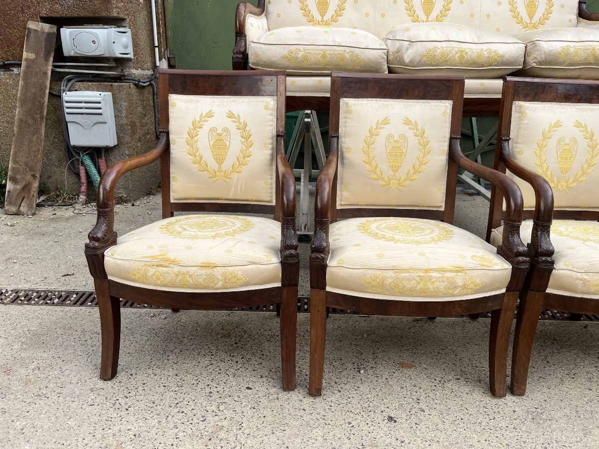 A Significant Empire-style Parlor At Les Dauphins-photo-5