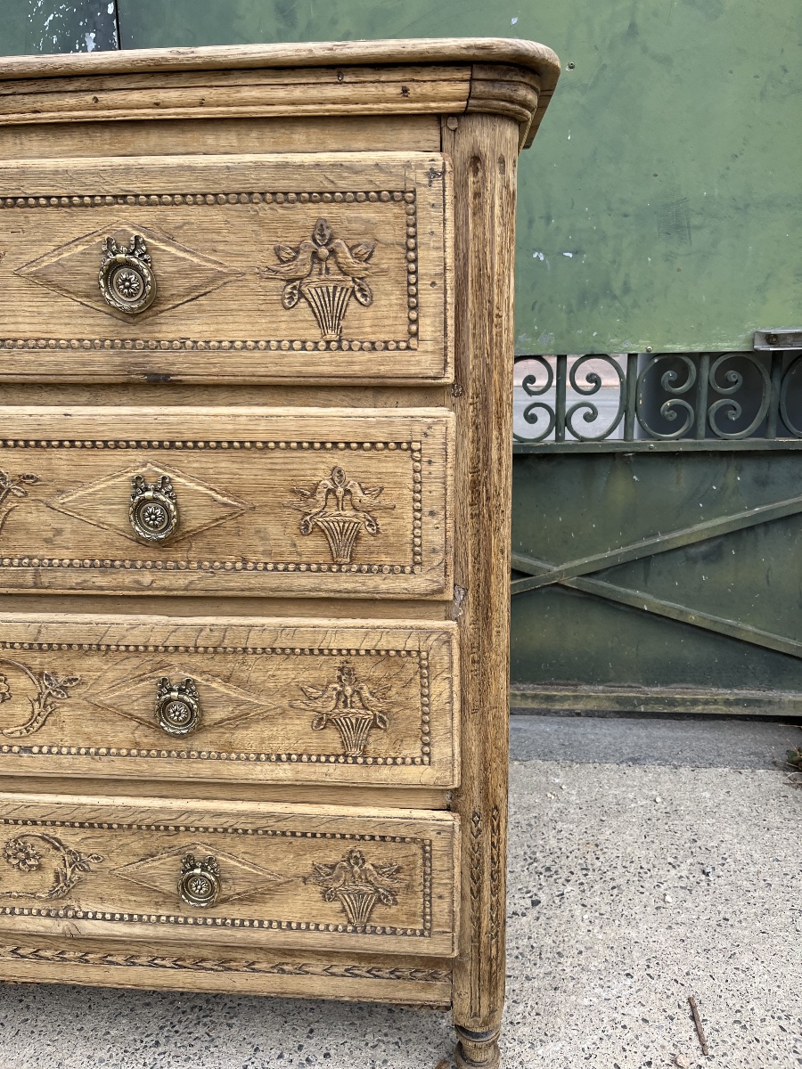 Louis XVI-era Liège Chest Of Drawers In Natural Oak -photo-2