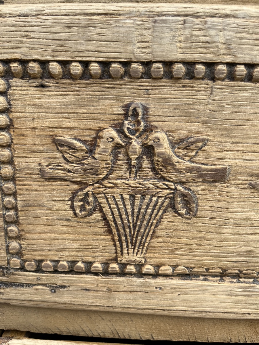 Louis XVI-era Liège Chest Of Drawers In Natural Oak -photo-1