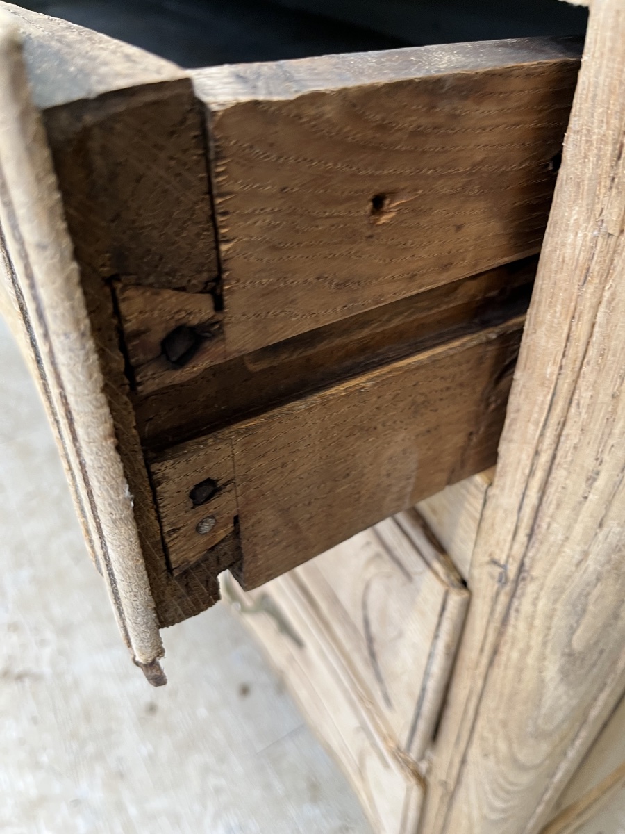 Antique Louis XV-style Chest Of Drawers In Natural Oak -photo-2