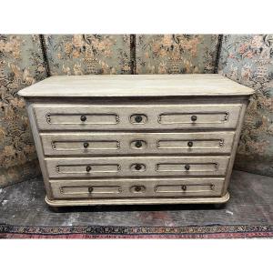 Commode de style Louis XIV en chêne naturel 