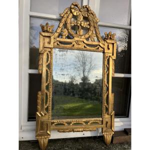 Louis XVI Period Mirror In Gilded Wood 