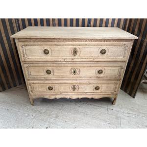 Commode en chêne naturel du XVIIIe