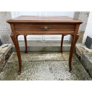 Table Art Nouveau en acajou massif 