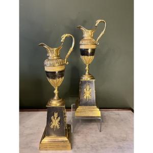 Paire d’ aiguières d’époque Empire en bronze à double patine