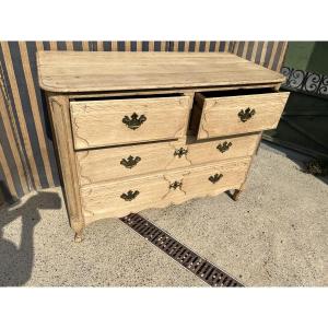 Early 19th-century Louis XV Chest Of Drawers In Natural Oak