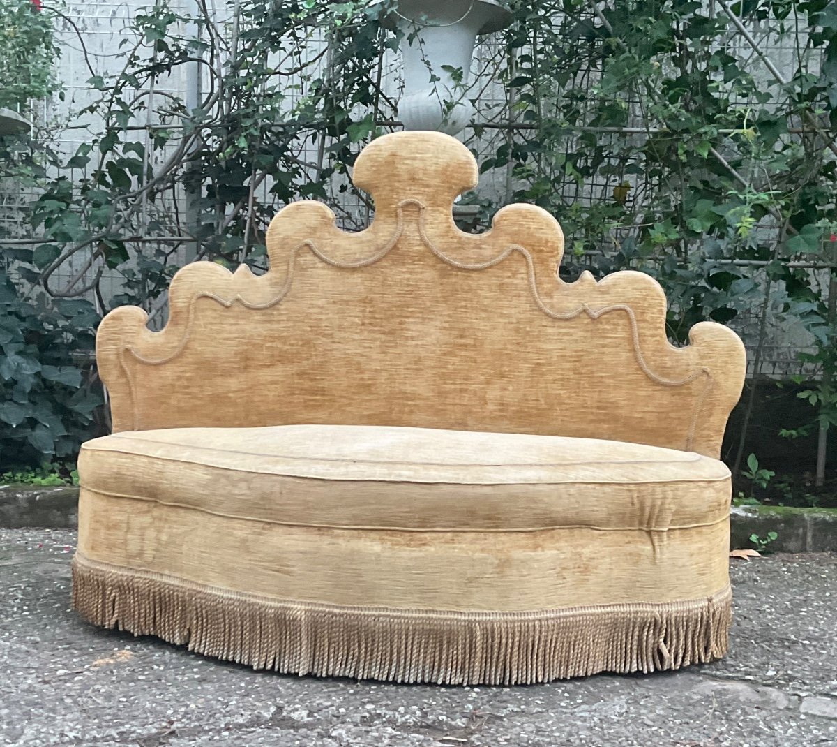 Petit Canapé De Décorateur Vers 1950